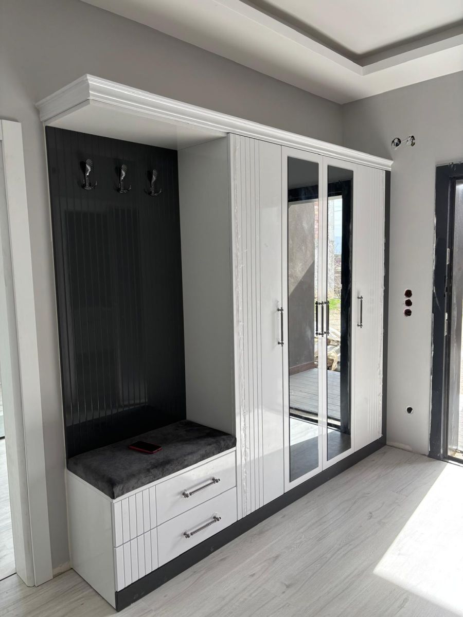 Evin Girişinde Şıklık ve Düzen: Vestiyer Modelleri